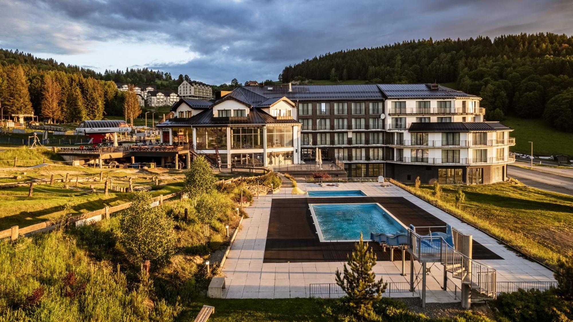 Czarna Perla - Czarna Gora Resort By Sun & Snow Basenem I Sniadaniem Sienna (Klodzko)